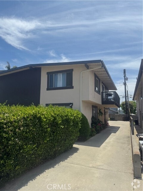 Building Photo - 104 Avenida San Dimas Rental