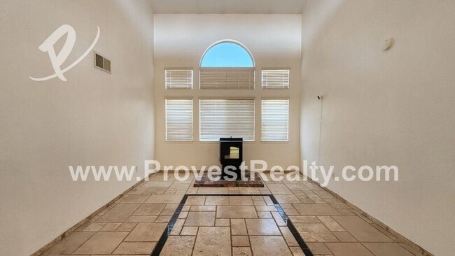 Photo - 12490 Iroquois Rd