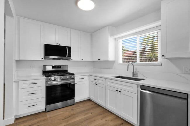 Building Photo - 428 W Los Angeles Dr Unit 472 #2