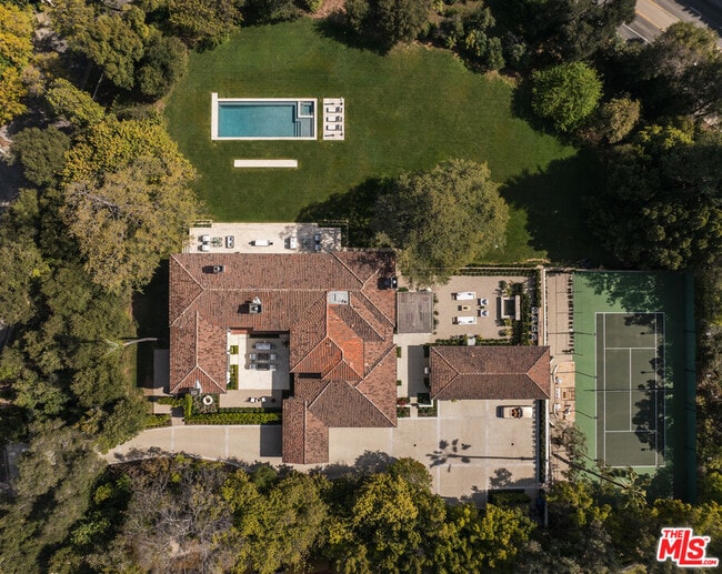 Photo - 115 N Carolwood Dr House
