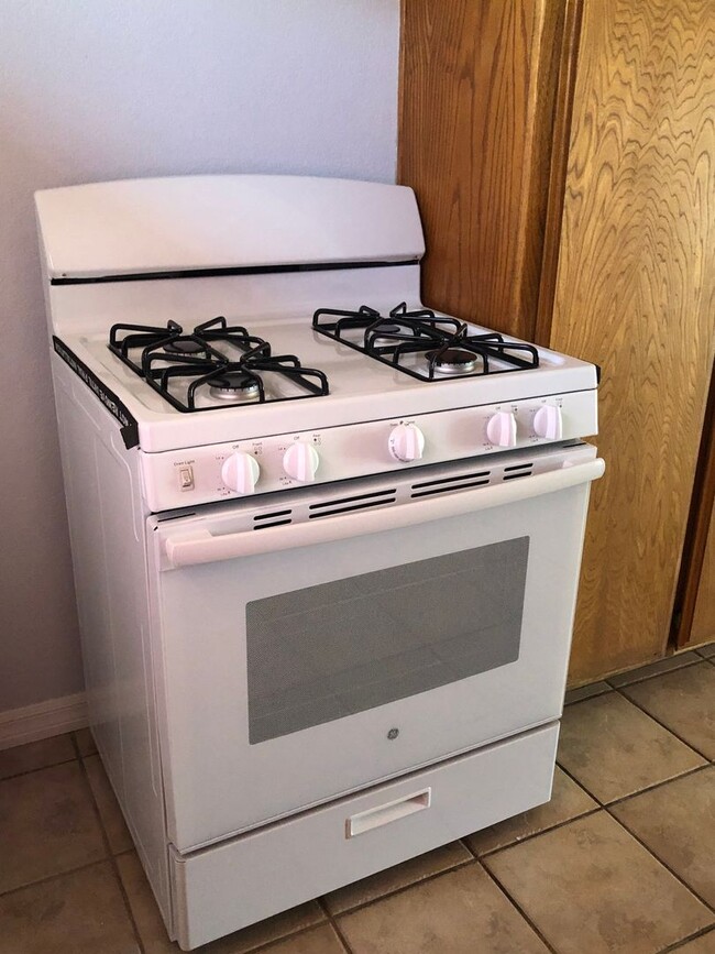 Photo - 27878 Apache Ave Unit B