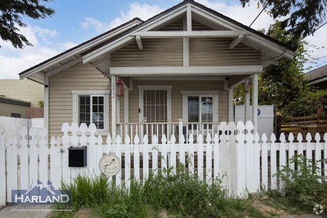 Building Photo - 1032 S Evans St Rental