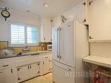 Photo - 10823 Whipple St Townhome