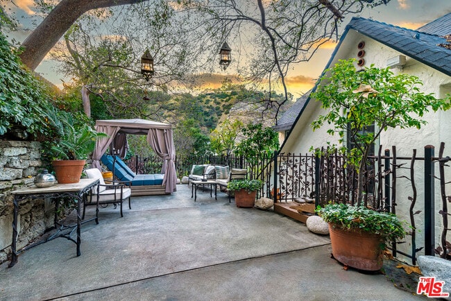 Photo - 8066 Woodland Ln