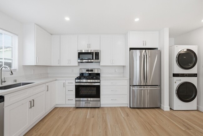 Photo - 520 Poinsettia Ave Unit C