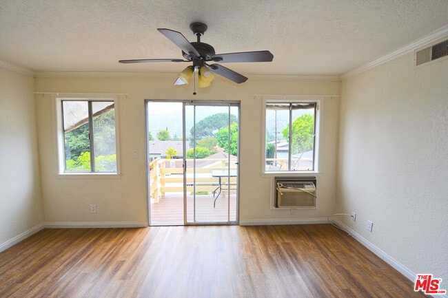 Photo - 3630 2nd Ave