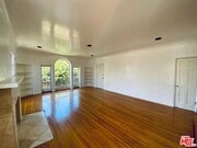 Photo - 942 S Mansfield Ave Unit 3