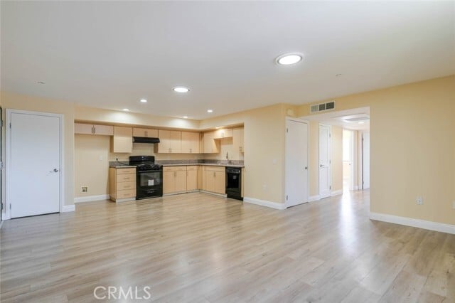 Photo - 1466 Tamarind Ave Unit 101