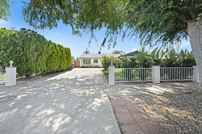 Photo - Beautifully Re-Modeled Single Family Home in Canoga Park