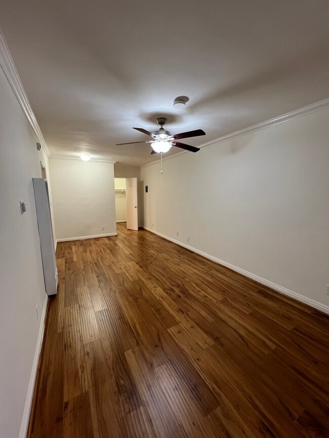 Photo - 1616 Armacost Ave Unit 8