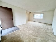 Photo - Top Floor 1 Bedroom Bixby Park Top Floor C... House