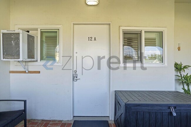 Photo - 10 27th Ave
