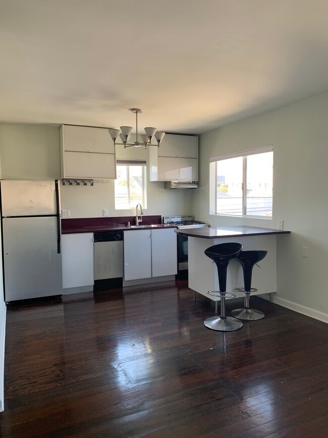 Photo - Breeze Avenue Apartments