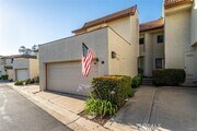 Photo - 875 Endicott Dr