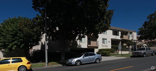 Oasis Apartments - Oasis Apartments