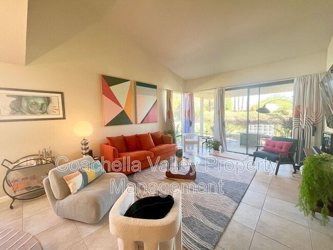 Building Photo - 1310 Campeon Cir