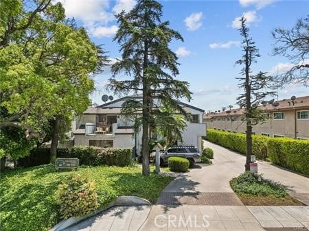 Building Photo - 996 W Huntington Dr Unit D