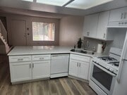 Photo - 718 S Howard St