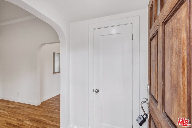 Photo - 525 N Crescent Heights Blvd