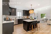 Photo - 1050 S Plymouth Blvd House
