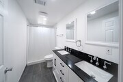 Photo - 208 W Broadbent Dr House