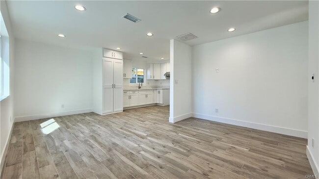 Building Photo - 1346 Fraser Ave Rental