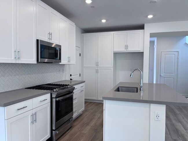 Photo - 4041 Pomelo Dr