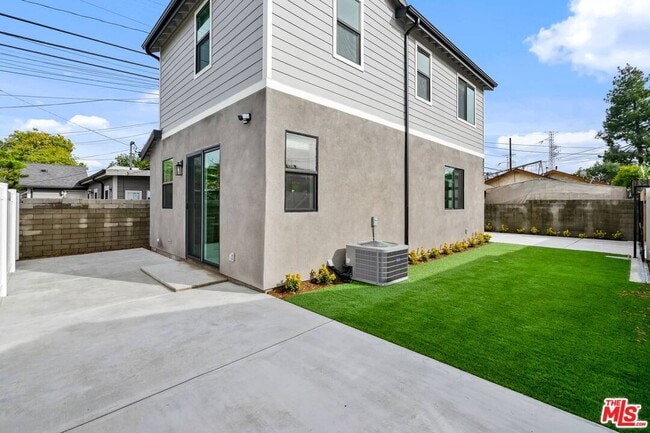 Photo - 3113 Hollydale Dr