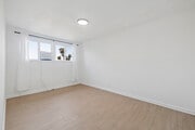 2BR, 1BA - 950SF - Bedroom - Hayworth Apartments