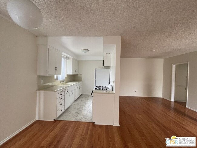 Building Photo - 1243 26th St