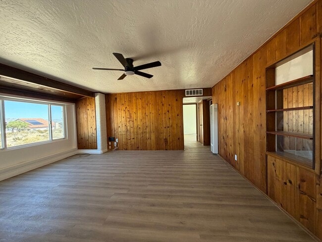 Photo - 261 Armory Rd