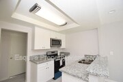 Photo - 630 Chapala Dr House