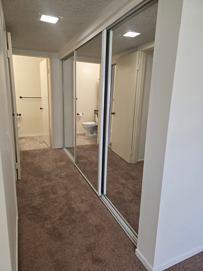 Building Photo - 24518 Nicklaus Dr Unit O16