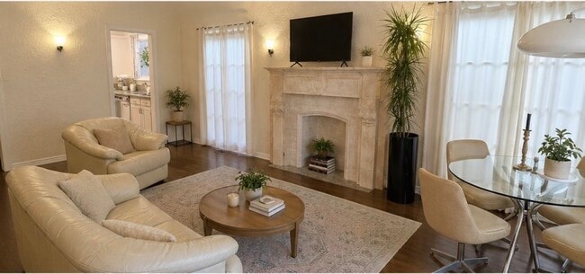 Living room - 1119 Hacienda Pl Unit 1119 34