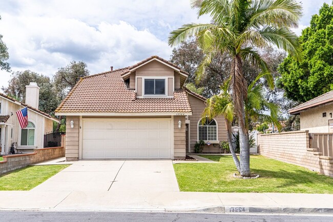 Photo - 13564 Cres Hill Dr House