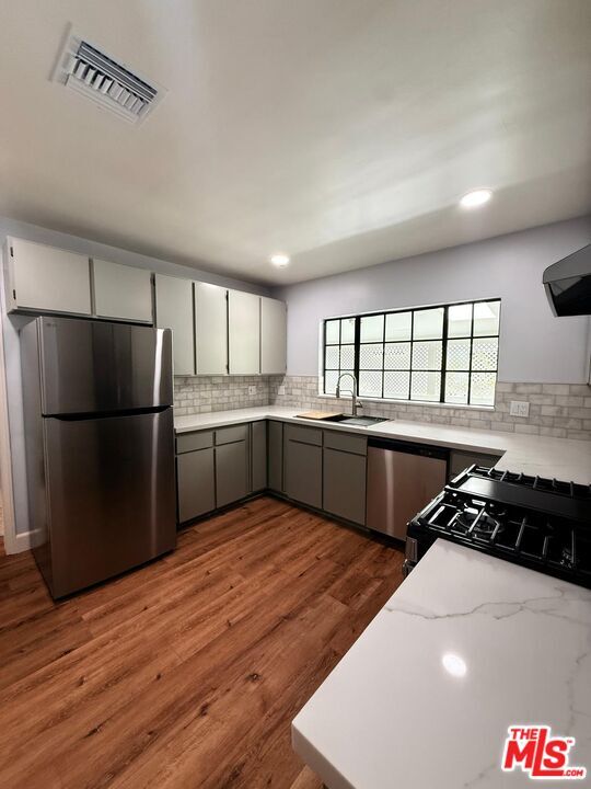 Photo - 4375 Ethel Ave