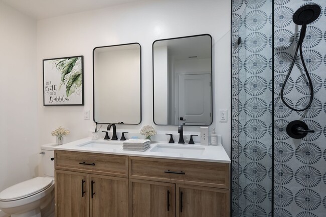 Photo - 6702 Saranac St