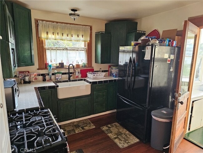 Photo - 1820 N Bush St