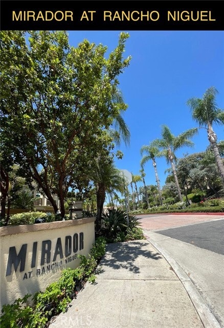 Photo - 24984 La Pantera