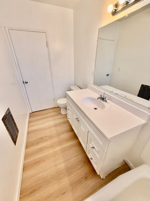 1 BD / 1 BA - Lindley Garden Apartments