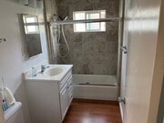 Photo - 511 Broadway St