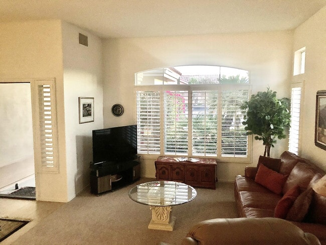 Photo - 78366 Moongold Rd