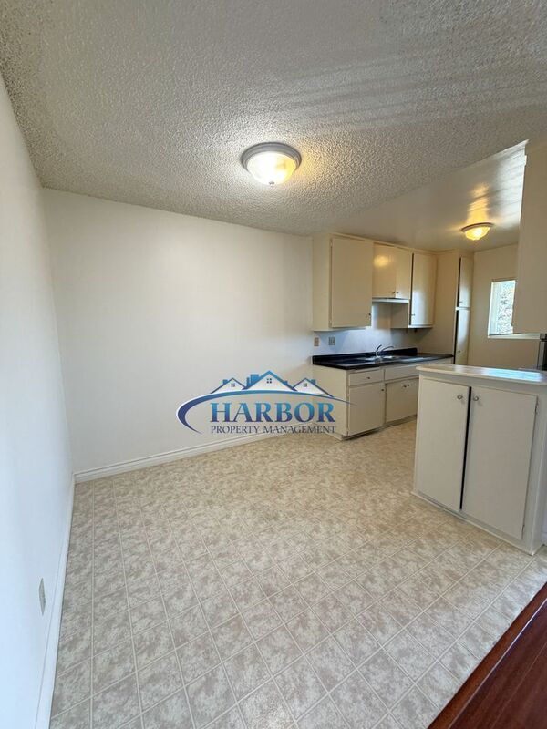 Photo - 15829 Denker Ave Unit 13
