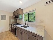 Photo - 3091 Boundary St
