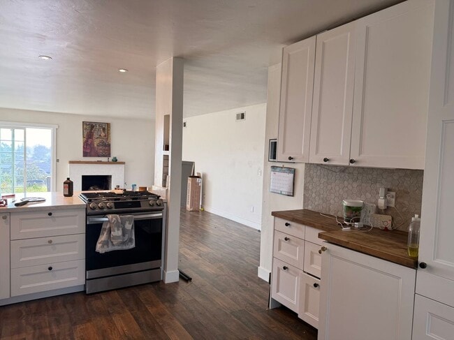 Photo - 6985 Ramfos Ln