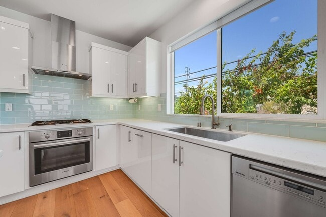 Photo - 4320 N Eagle Rock Blvd