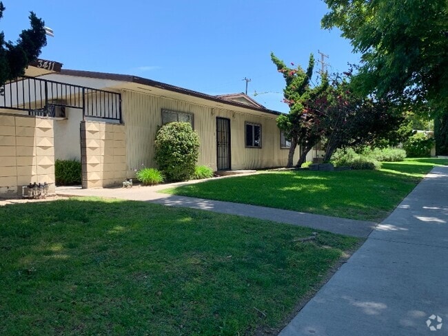 Building Photo - 3411 Orange Ave Rental