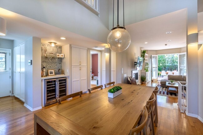 Photo - MODERN ARCHITECTURE W/ BEACH CHARM: BRIGHT & AIRY, 4BR3BA, 2-STORY HOME W/ OPEN & BRIGHT LIVING S...