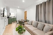 Photo - 1044 Daisy Ave Townhome