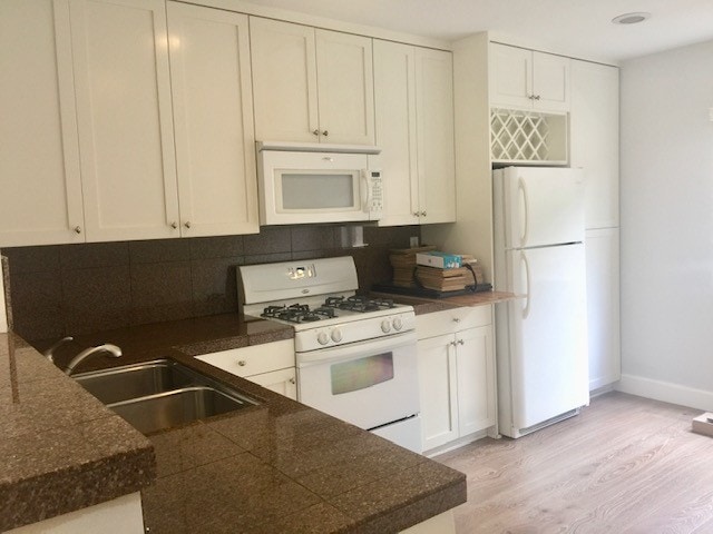 Building Photo - 639 4th St Unit 2